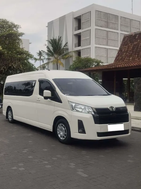 Armada Hiace Premio Eksecutive Surya Abadi Transindo